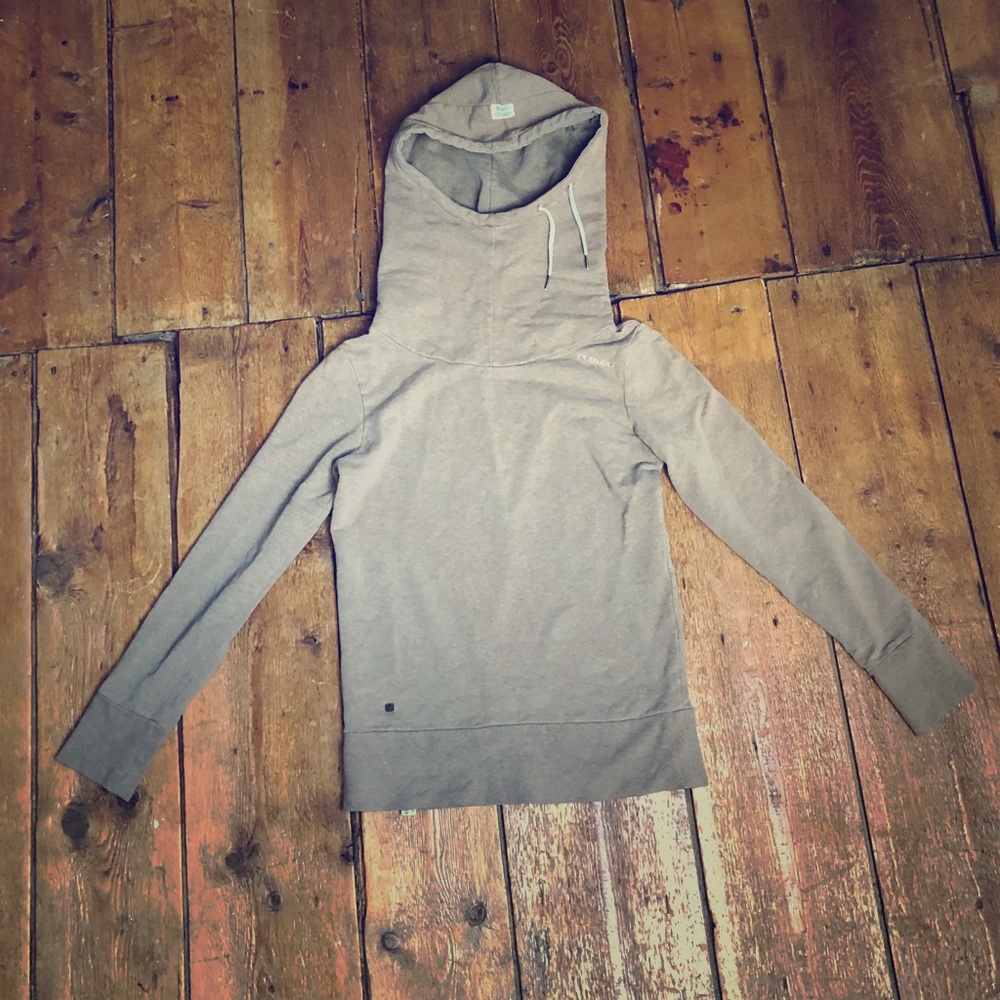 Rocawear high cowl hoodie